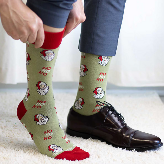 Men's HoHoHo Santa Socks Green/Red Once Size